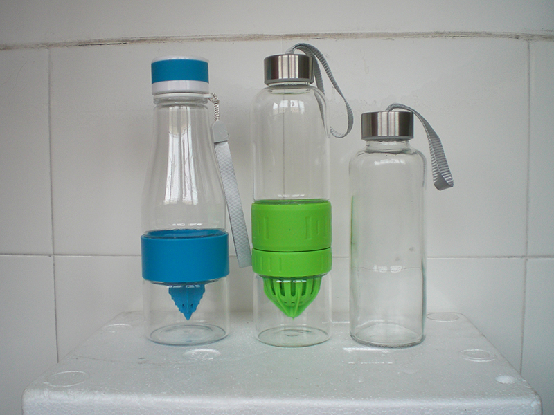 Beverage bottle Lemon cup Beverage bottle Water cup Beverage bottle